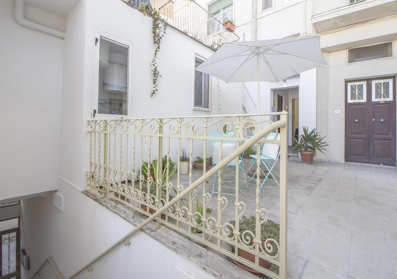 Residenza Matera Centro Con Parcheggio E Self Check-In Buitenkant foto